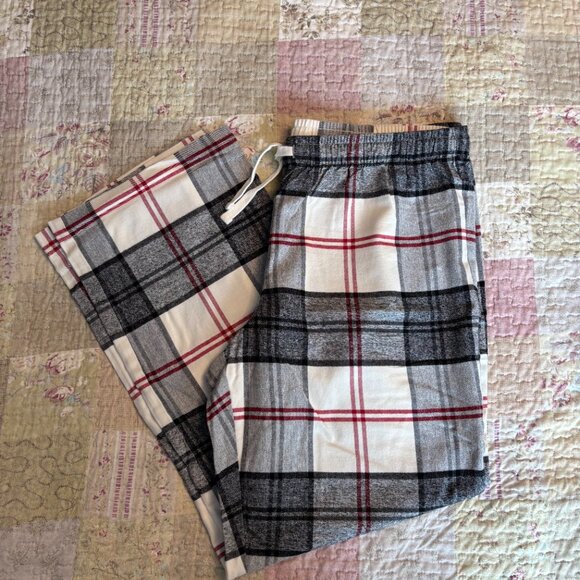 NWOT Roots Plaid Pajama Set - Picture 5 of 8
